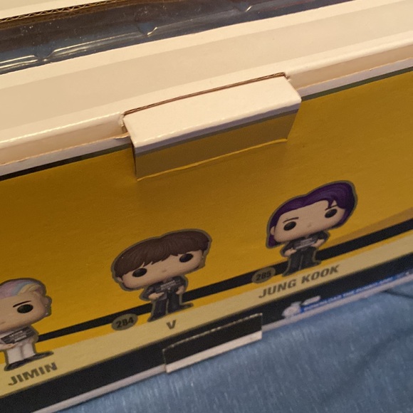 BTS - Butter 7-Pack Funko Pops - Picture 10 of 14